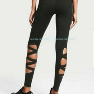 Black Victoria Sport Knockout Legging
